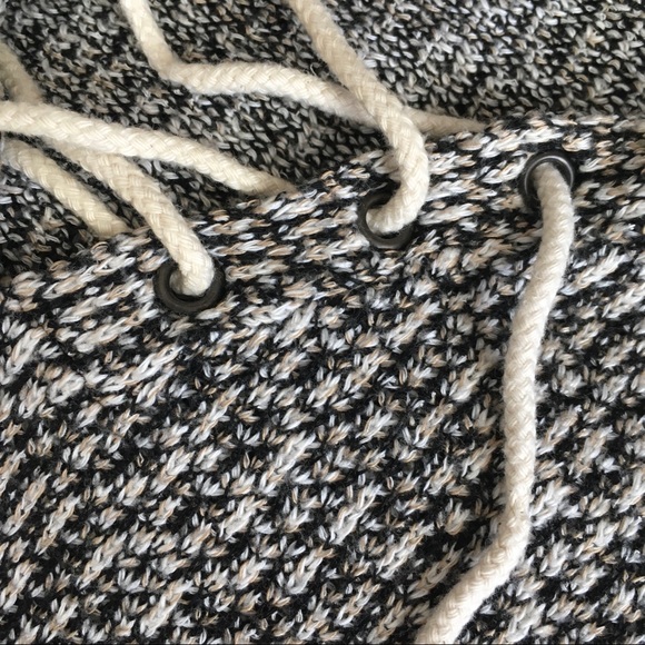 Top With Hoodie - Picture 6 of 7